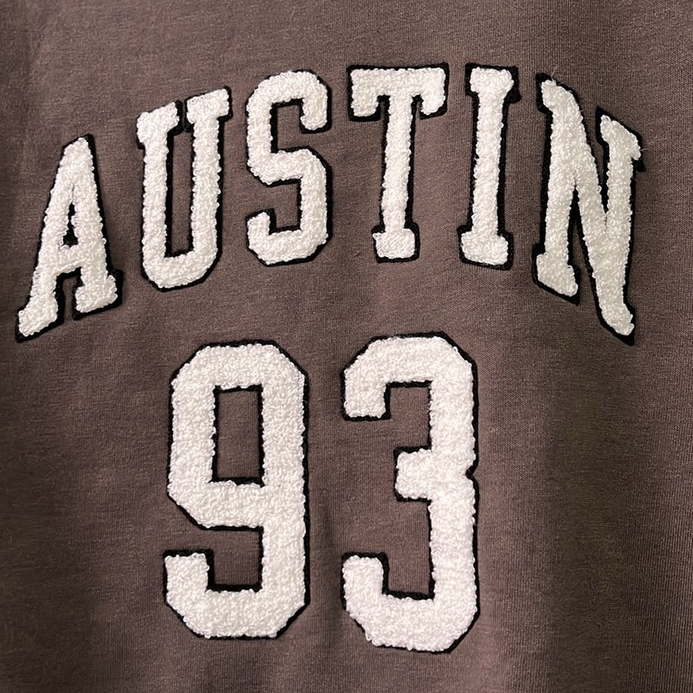 Refuge Austin White Chenille Embroidered Fleece Charcoal Grey Sweatshirt - Picture 4 of 9